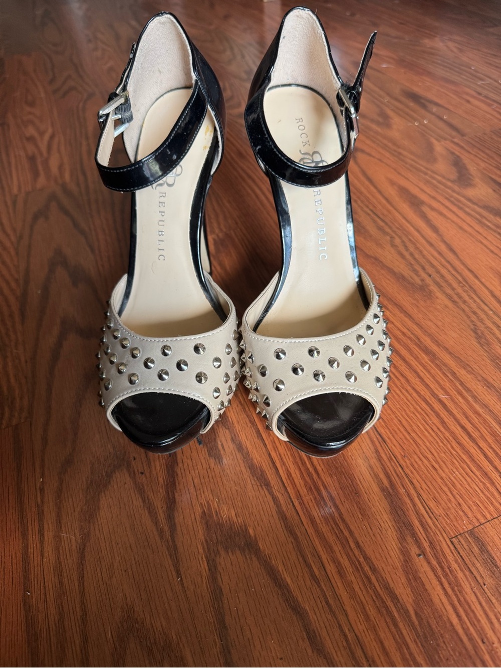Rock & Republic Black and Beige Studded Peep-Toe Heels